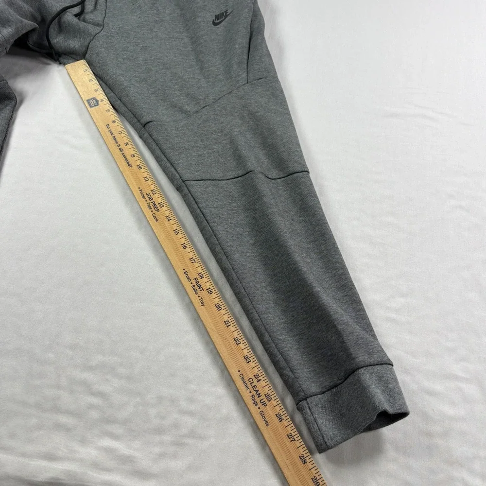 Nike Tech Fleece Jogger Pants Mens XL Gray Fleece Sweat Sportswear Lounge